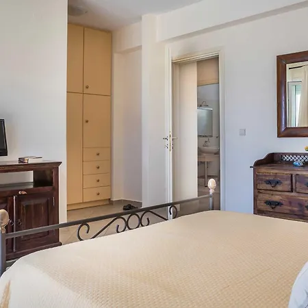 Delightful Kefalonia 3 Bedrooms Mare Blue Private Pool Close To Amenities Trapezaki Villa