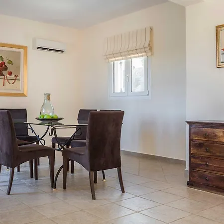 Delightful Kefalonia 3 Bedrooms Mare Blue Private Pool فيلة