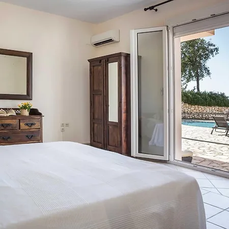 Delightful Kefalonia 3 Bedrooms Mare Blue Private Pool Close To Amenities Trapezaki *